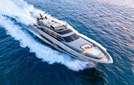  AB130/02 underway at speed