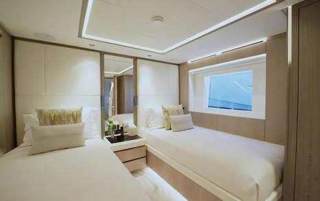 Gulf-Craft-Majesty-140-Review-twin-cabin