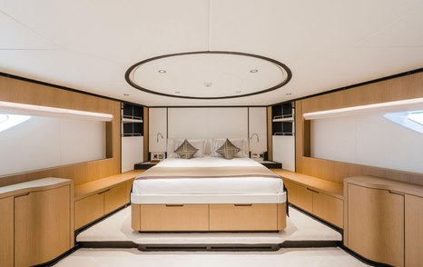 Superyacht Olivia guest cabin