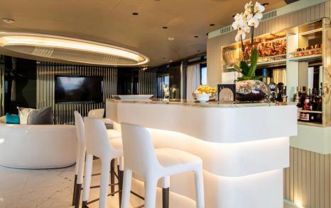 Motor Yacht Pandion Pearl interior bar 