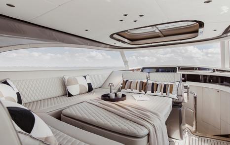 zeelander-5-review-saloon-daybed-conversion