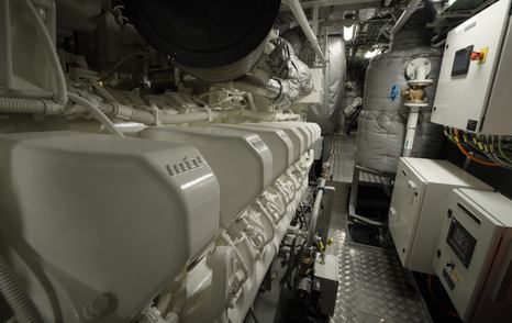 Damen-YS-53-Review-engine-MTU