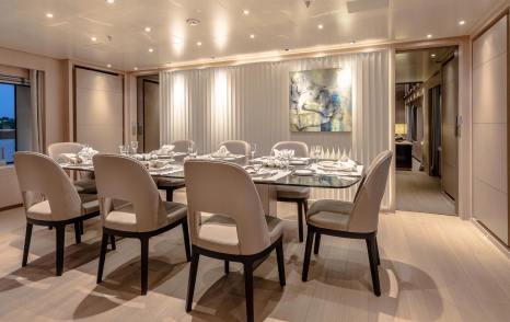 Tankoa superyacht Kinda main saloon dining area 