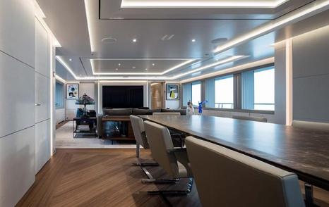 Superyacht Stella MI main saloon dining area 