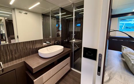 Pershing-8X-Review-owner-cabin-ensuite