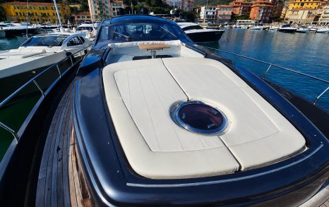Pershing motor yacht Kioni foredeck with sun pads and seating 