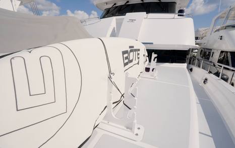 Nordhavn 75 EYF foredeck tender cradle with hydraulic launching crane and wide side decks