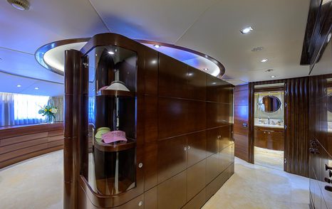  Superyacht Seascape V bedroom closet