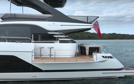 fairline-squadron-58-balcony 