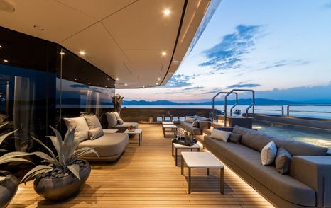 Casino-Royale-main-deck-aft