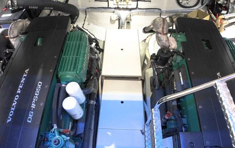 Galeon-435-GTI-Review-engine-space