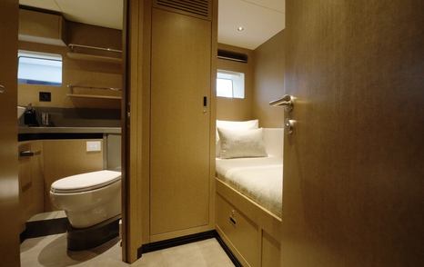 Sirena 118 crew cabin with separate shower and toilet