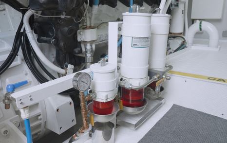 CL-Yachts-CLX96-Review-sight-bowls