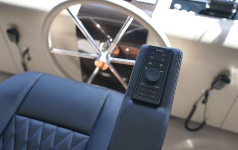 Ocean-Alexande-37L-Review-helm-chair-controls