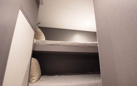 Ocean-Alexande-37L-Review-crew-bunks