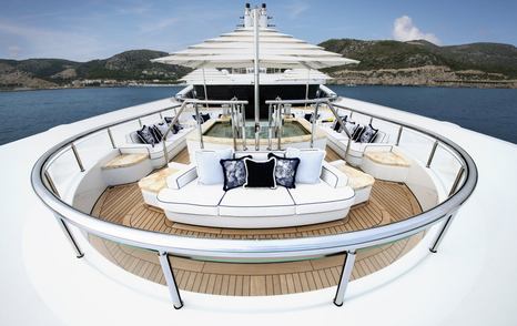 Superyacht I Dynast foredeck seating