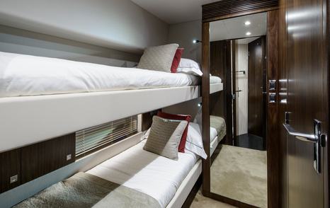 Fairline-Targa-50-GT-twin-bunk