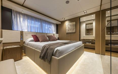 Superyacht Epic's guest cabin