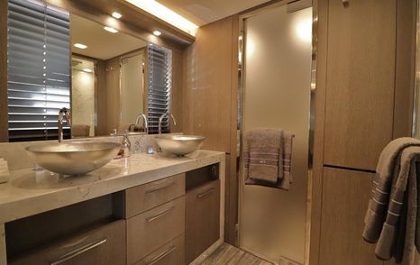 master en suite bathroom on board the mcy 86