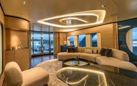 Superyacht Kasif interior seating and glass doors