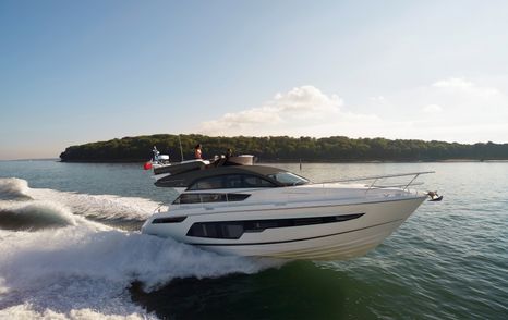 Fairline Squadron 50 running