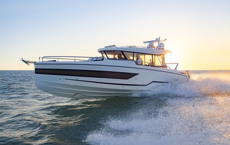 Wellcraft 355 hull  