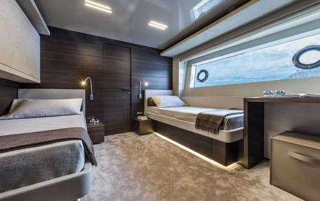 Motor Yacht Sokny twin room