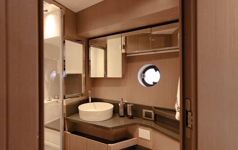 Sirena 48 VIP en suite bathroom with separate shower