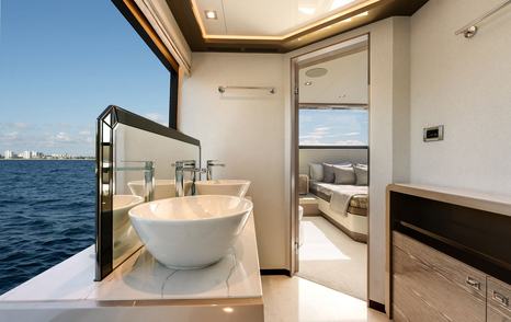 Ocean Alexander 28E motor yacht master cabin ensuite his and her sinks 