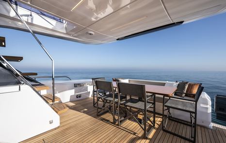 Ferretti 720 aft deck dining area 