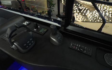 The major controls fall to hand easily 