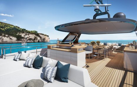 Sundeck of Benetti Oasis 40M with sofa seating