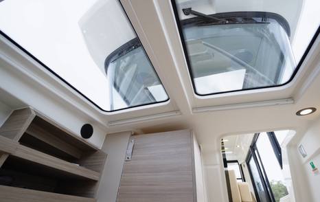 Saxdor-340-GTWA-Review-cabin-sunroof