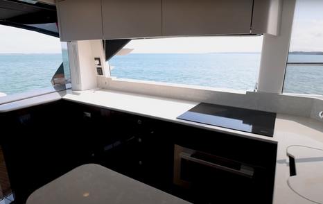 fairline-squadron-58-galley