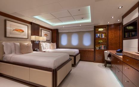 Superyacht Bella Vita's twin room