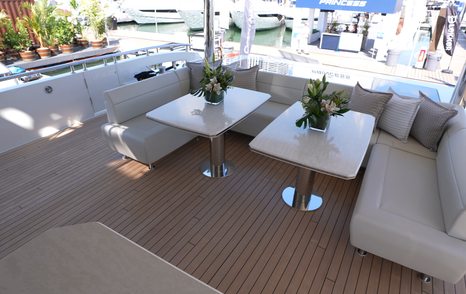Ocean-Alexande-37L-Review-cockpit-seating