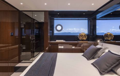 Riva-68-Diable-Review-owner-cabin-window