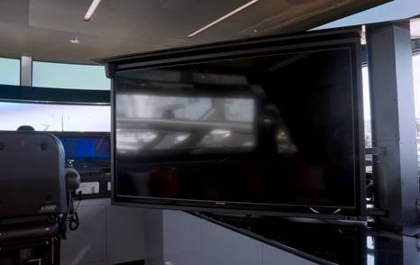 CL-Yachts-CLX96-Review-pilothouse-TV