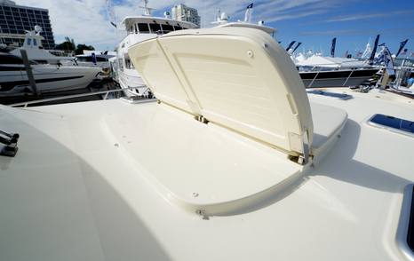 Palm-Beach-PB85-Sedan-Review-foredeck-sunpad-tilted