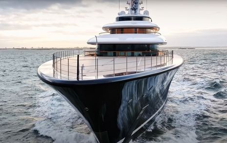 Running image of superyacht BREAKTHROUGH facing the bow