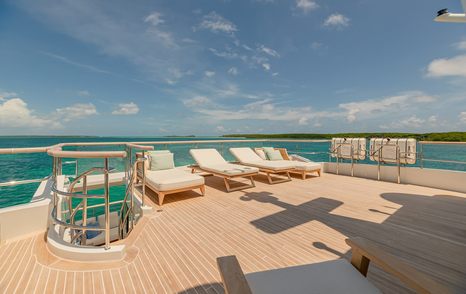 Superyacht Inspiration sundeck 