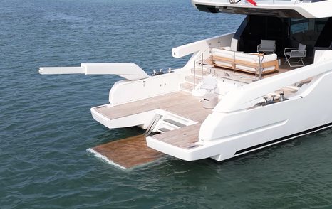 Sanlorenzo-SX76-Review-aft-deck-crane