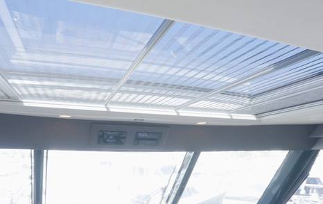 Riviera-78-Motor-Yacht-Enclosed-Bridge-Deck-Review-skylounge-sunroof