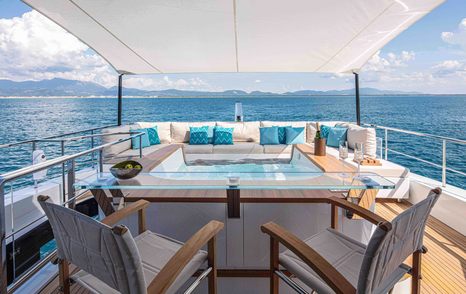 Mangusta GranSport 33 motor yacht sundeck shaded seating and jacuzzi
