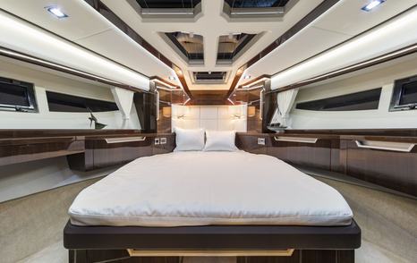 Galeon 500 Fly VIP cabin, Galeon 500 Fly accommodation 