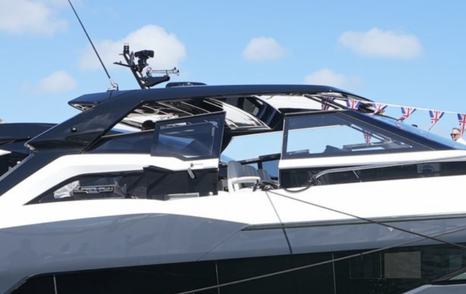 Sunseeker Superhawk deck