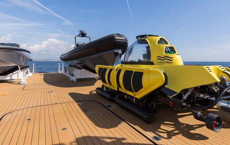 submersible onboard a support vessel