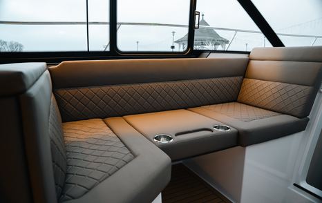 Aquador-400HT-Review-forward-seating-bench