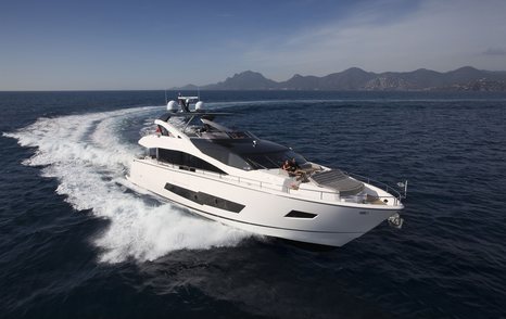 Sunseeker 86 cruising yacht 