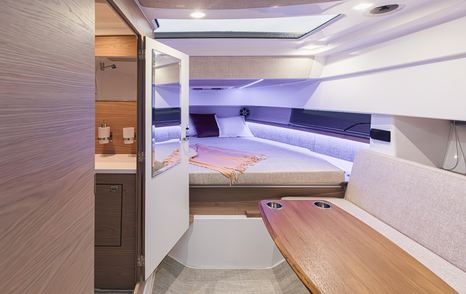 Quarken-35-lower-deck